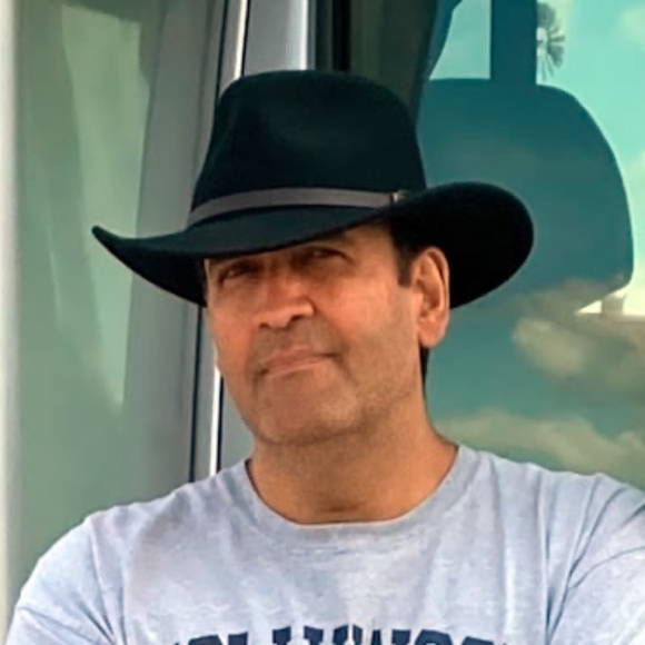 Meet your Posher, Alexander - Picture 1 of 1